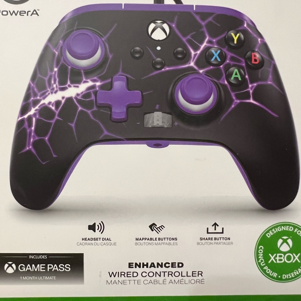 Brand New  XBOX Wired Controller please see pictures never been opened
